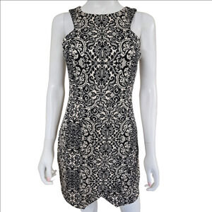 Forever 21 Paisley Print Sleeveless Asymetricla Front Hem Mini Dress Size M